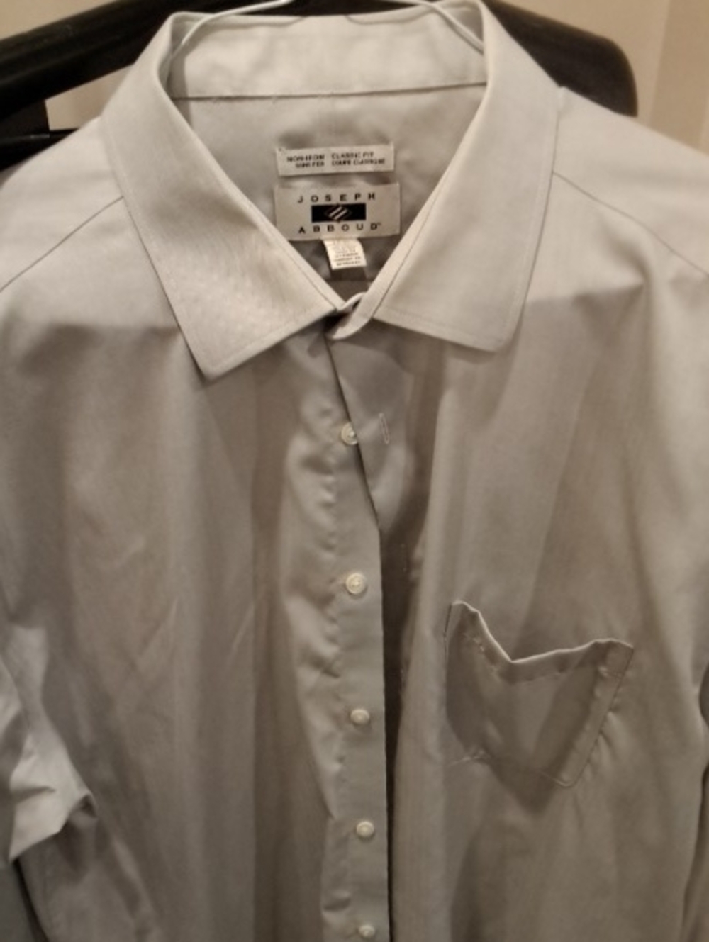 Joseph Abboud Men's Light Gray Dress Shirt - Spread Collar Button-Front